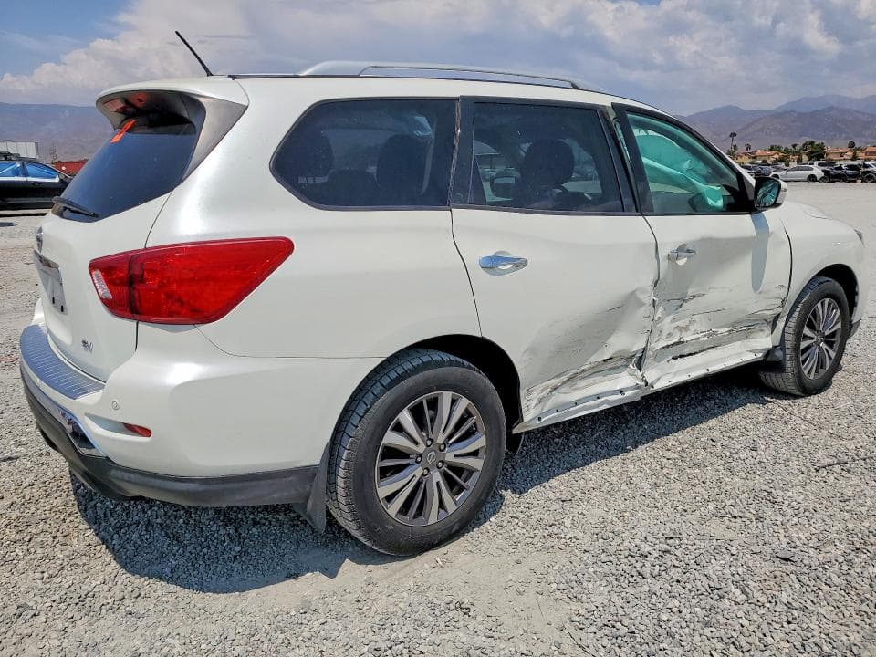 2018 NISSAN PATHFINDER SV 3