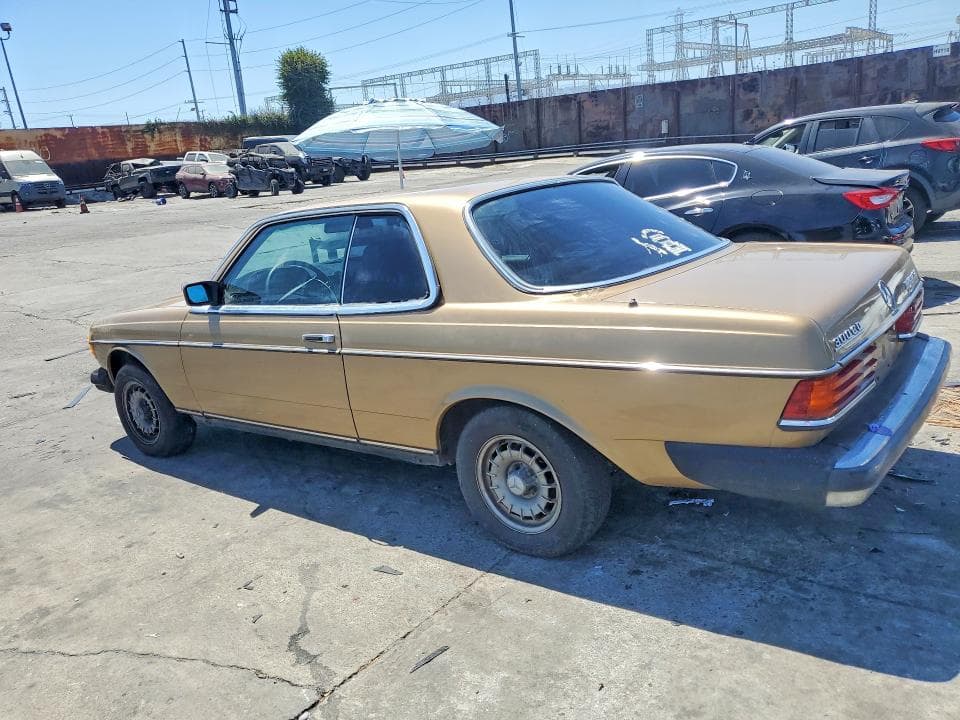 1983 MERCEDES-BENZ 300 CDT 2