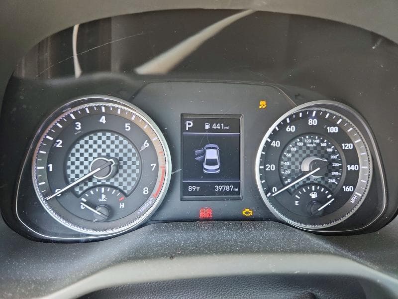 2020 HYUNDAI ELANTRA SE 9