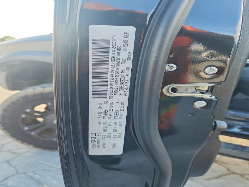 2019 RAM 1500 CLASSIC SLT 12