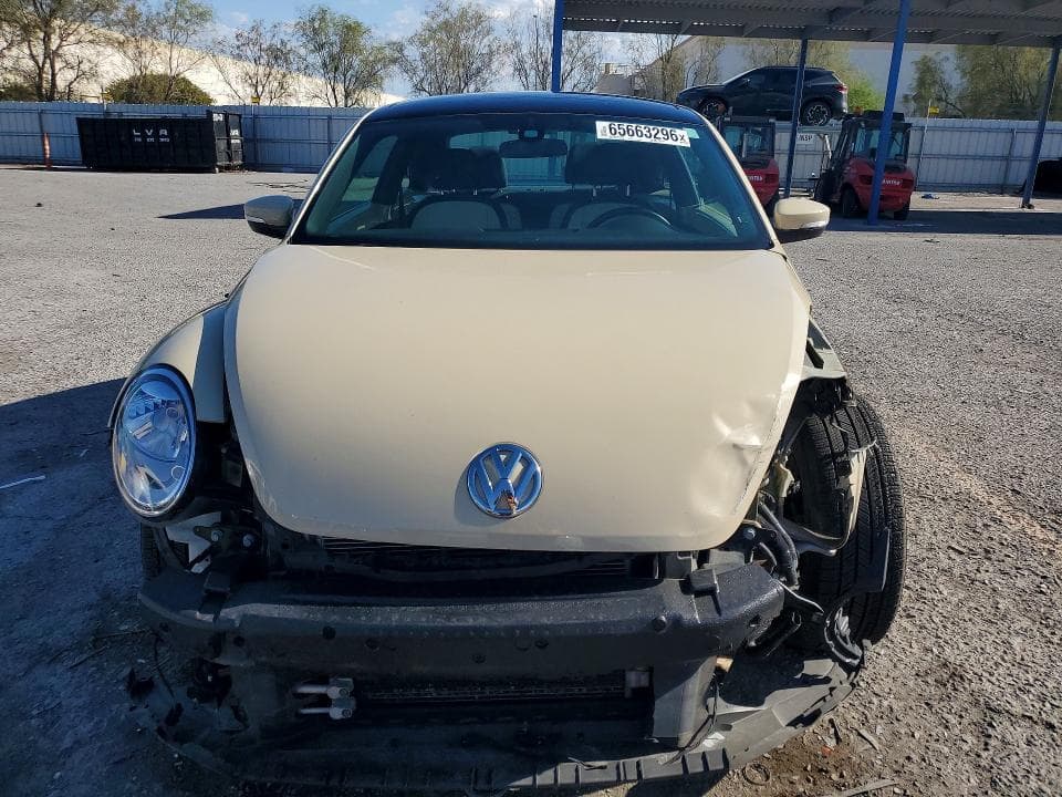 2019 VOLKSWAGEN BEETLE S 5