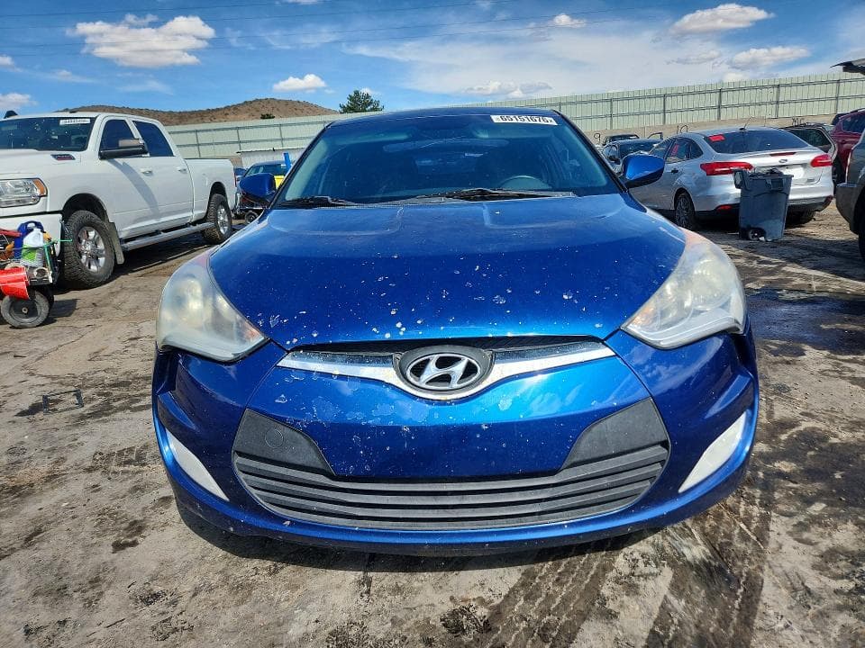 2017 HYUNDAI VELOSTER BASE 5