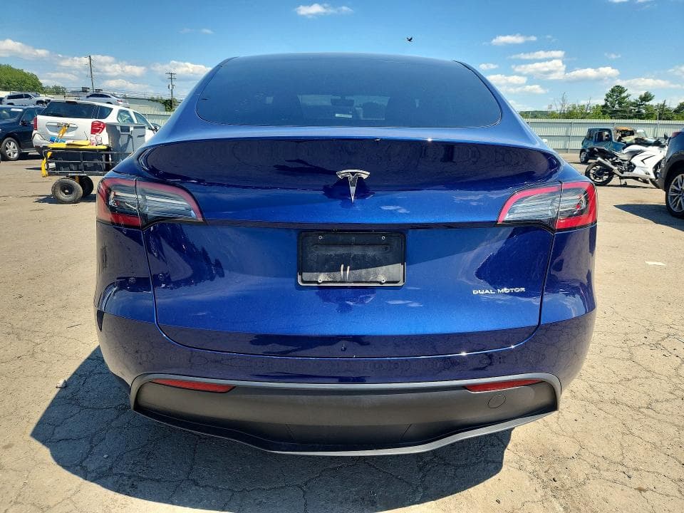 2023 TESLA MODEL Y 6