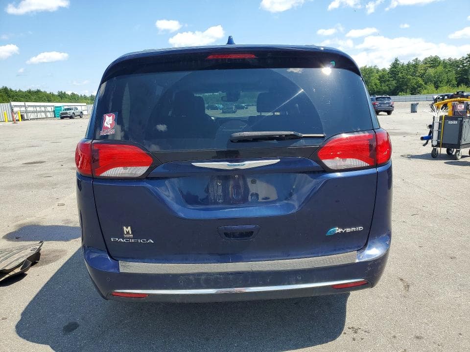 2018 CHRYSLER PACIFICA HYBRID LIMI 6