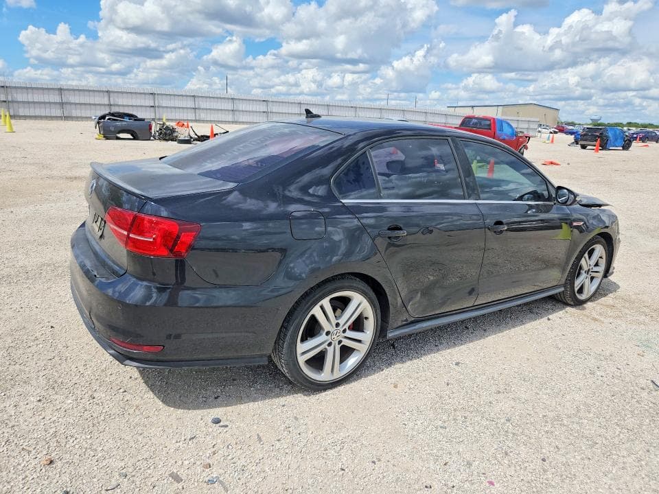 2017 VOLKSWAGEN JETTA GLI 3