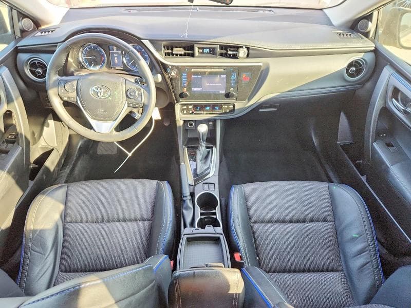 2018 TOYOTA COROLLA SE 8