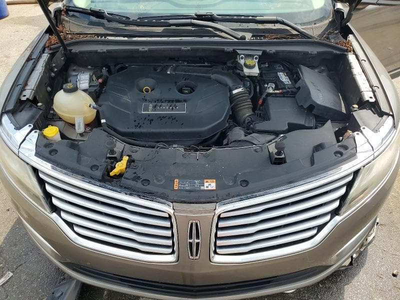 2017 LINCOLN MKC PREMIERE 12