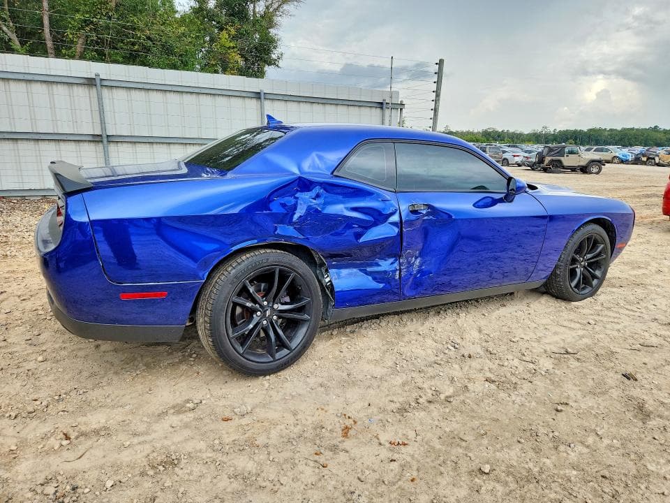 2018 DODGE CHALLENGER SXT 3