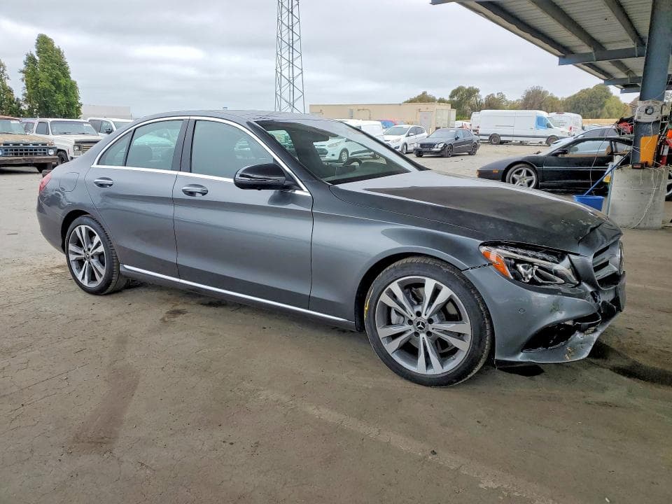 2018 MERCEDES-BENZ C 300 4