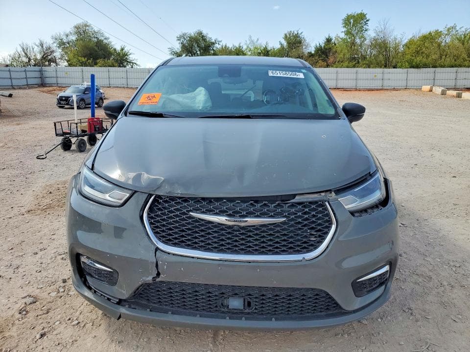 2023 CHRYSLER PACIFICA TOURING L 5