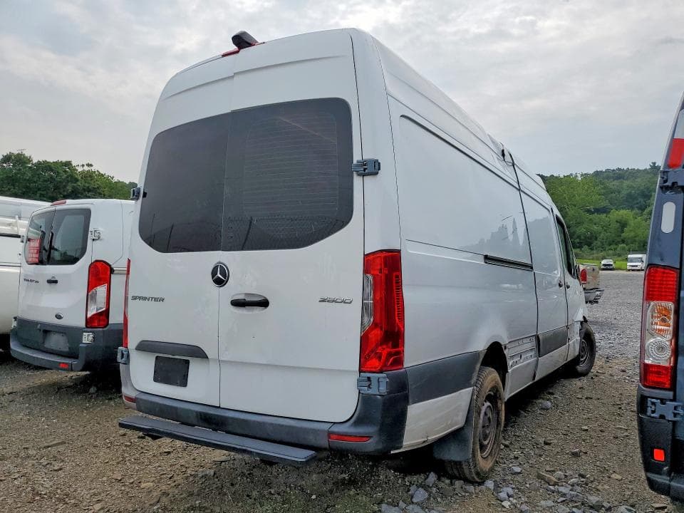 2022 MERCEDES-BENZ SPRINTER 2500 3