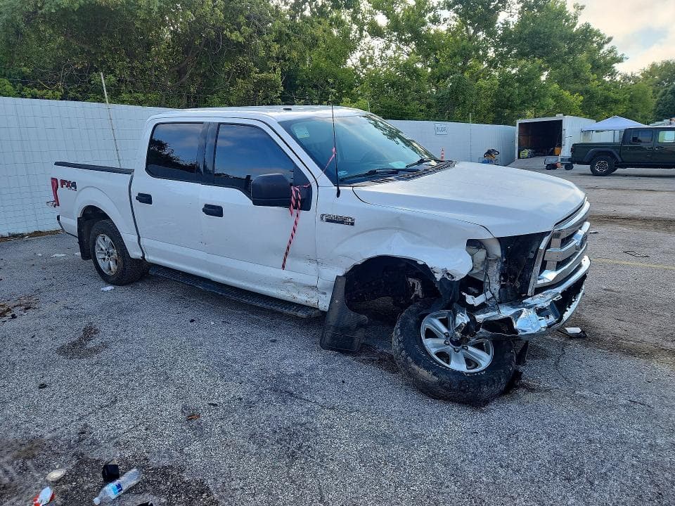 2017 FORD F150 SUPERCREW 4