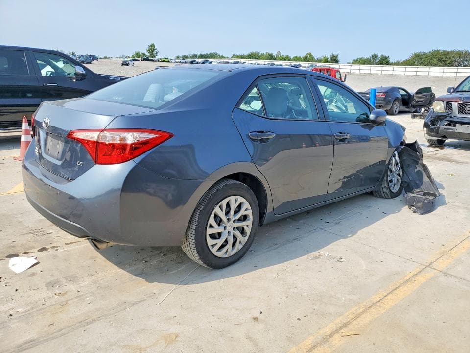 2017 TOYOTA COROLLA LE 3