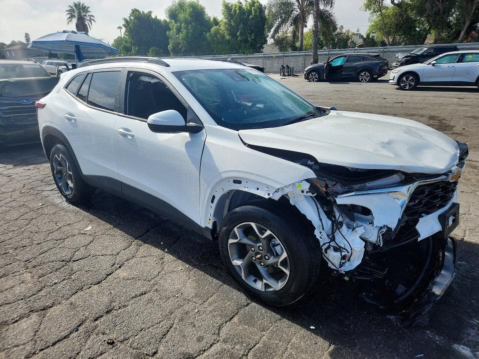 2026 CHEVROLET TRAX 1LT 4