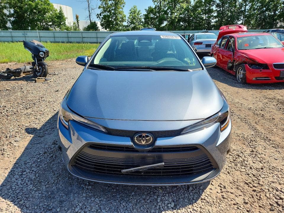 2025 TOYOTA COROLLA LE 5