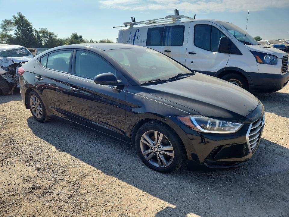 2018 HYUNDAI ELANTRA SEL 4