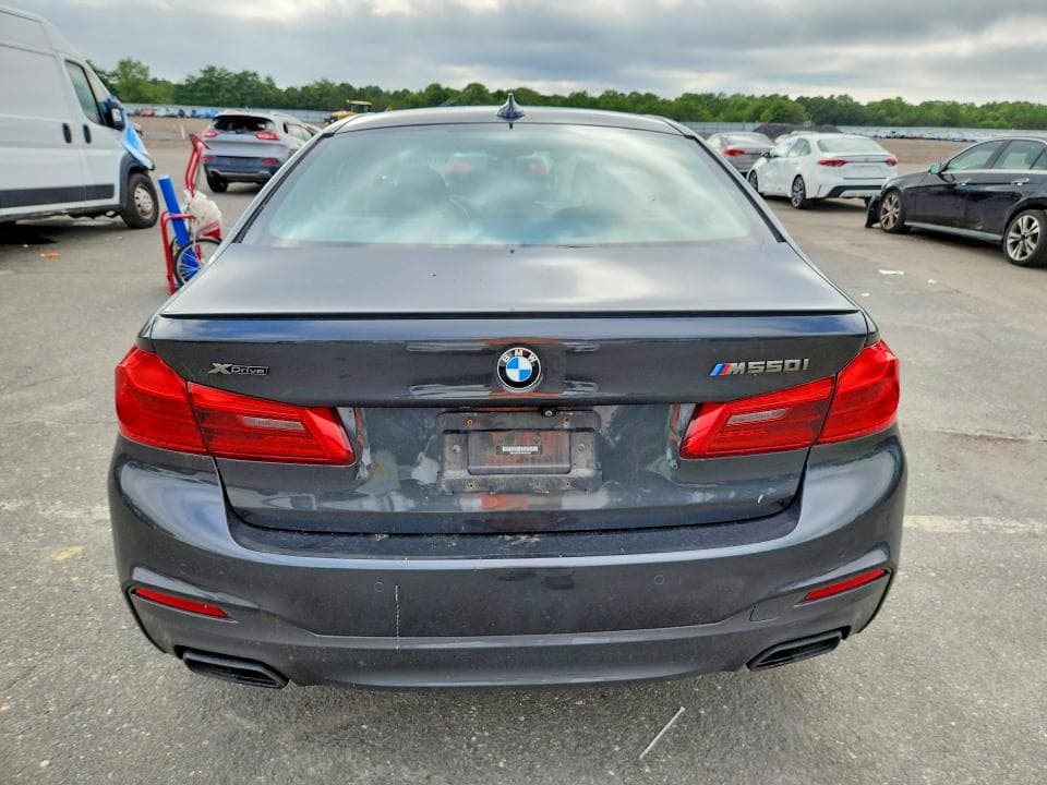2019 BMW M550XI 6
