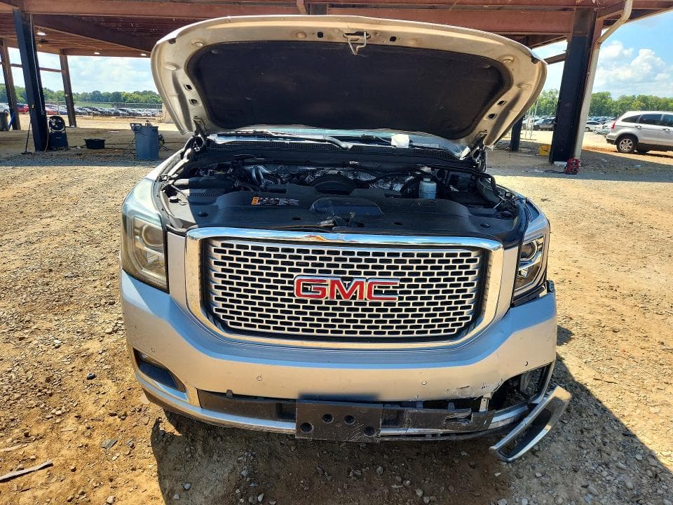 2017 GMC YUKON DENALI 5
