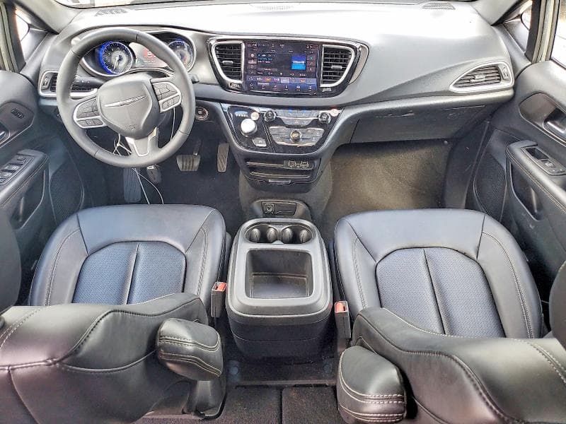 2025 CHRYSLER PACIFICA SELECT 8