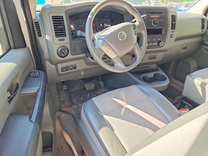 2017 NISSAN NV 2500 HD S 8