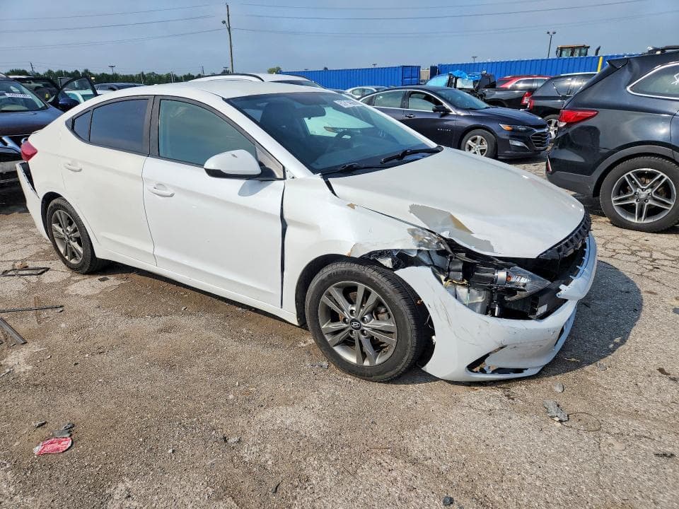 2018 HYUNDAI ELANTRA SEL 4