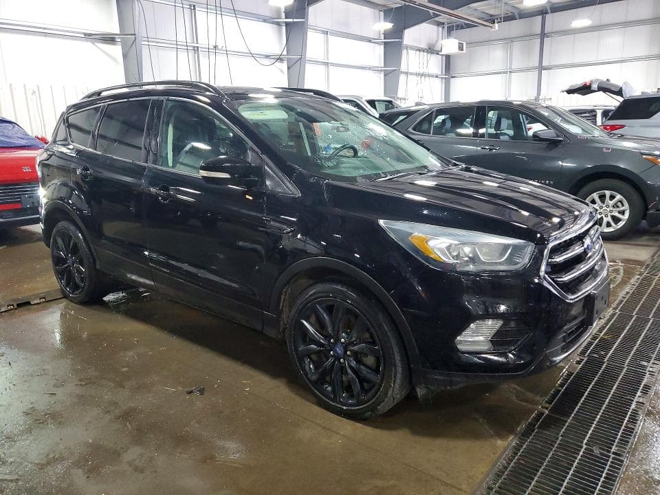 2017 FORD ESCAPE TITANIUM 4