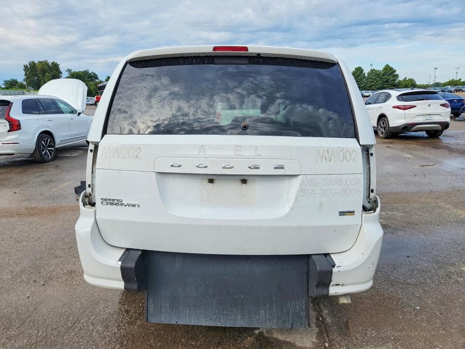 2017 DODGE GRAND CARAVAN SE 6