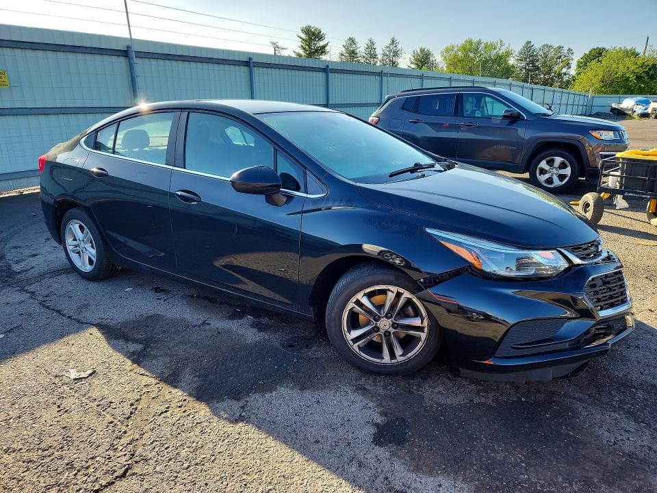 2017 CHEVROLET CRUZE LT 4