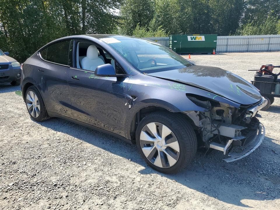 2021 TESLA MODEL Y 4