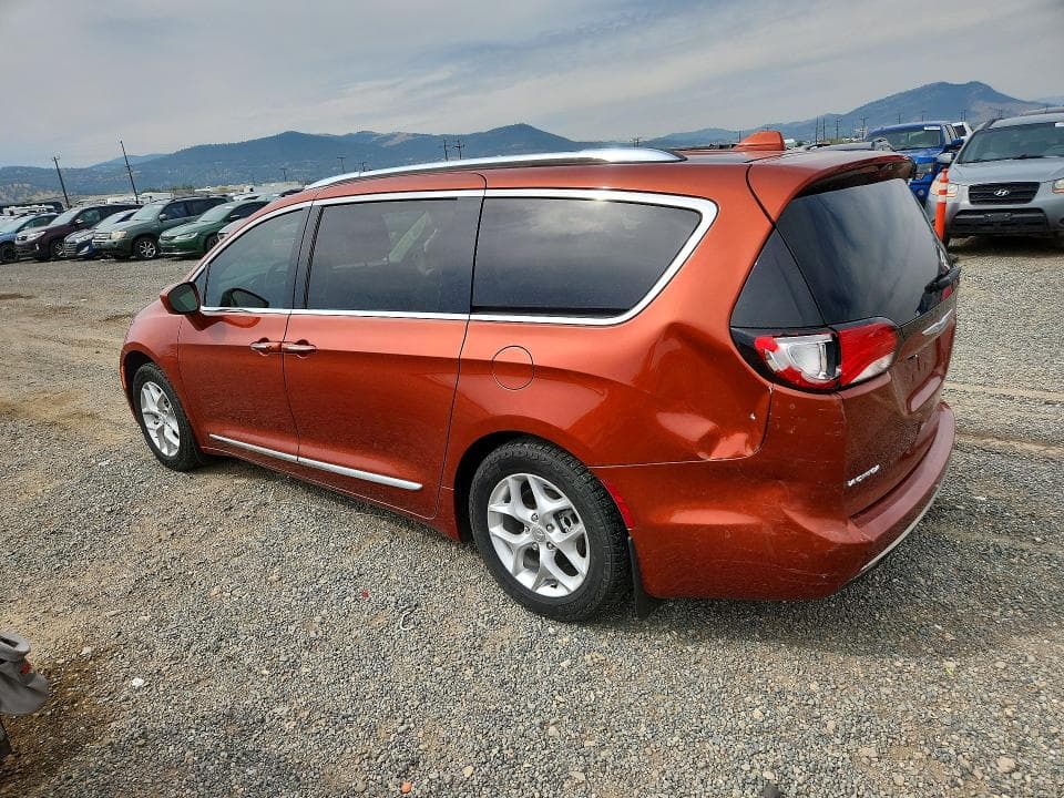 2018 CHRYSLER PACIFICA TOURING L 2