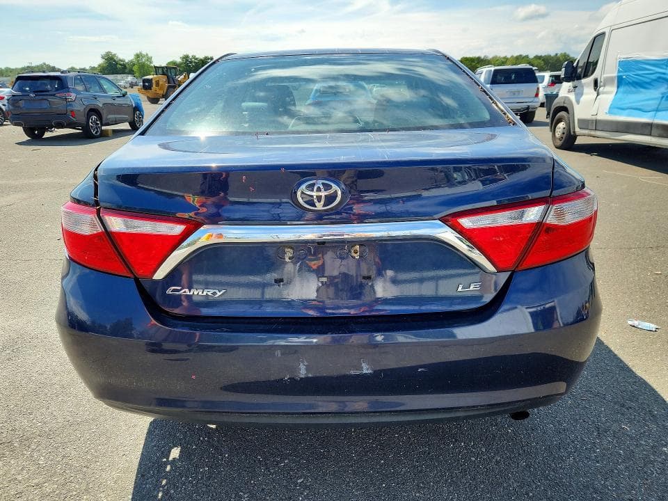 2017 TOYOTA CAMRY LE 6