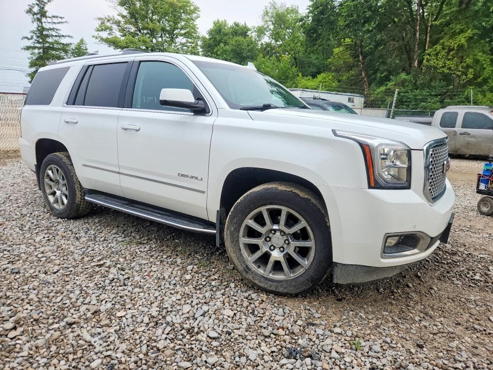 2017 GMC YUKON DENALI 4