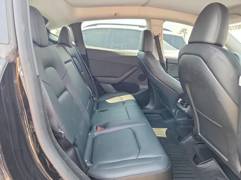 2023 TESLA MODEL Y 10