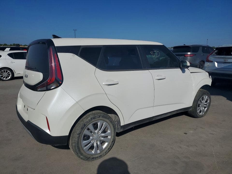 2023 KIA SOUL LX 3