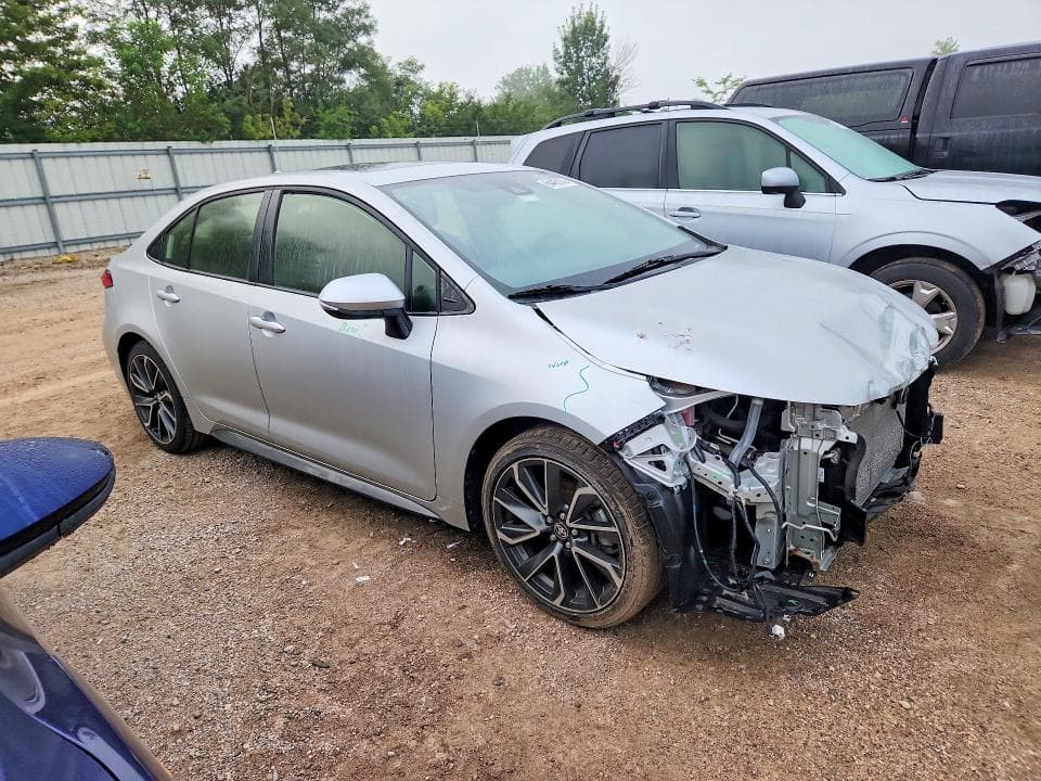 2021 TOYOTA COROLLA SE 4