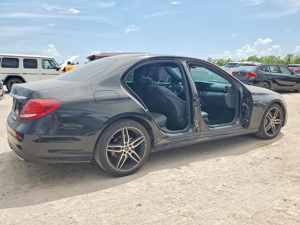 2019 MERCEDES-BENZ E 300 3