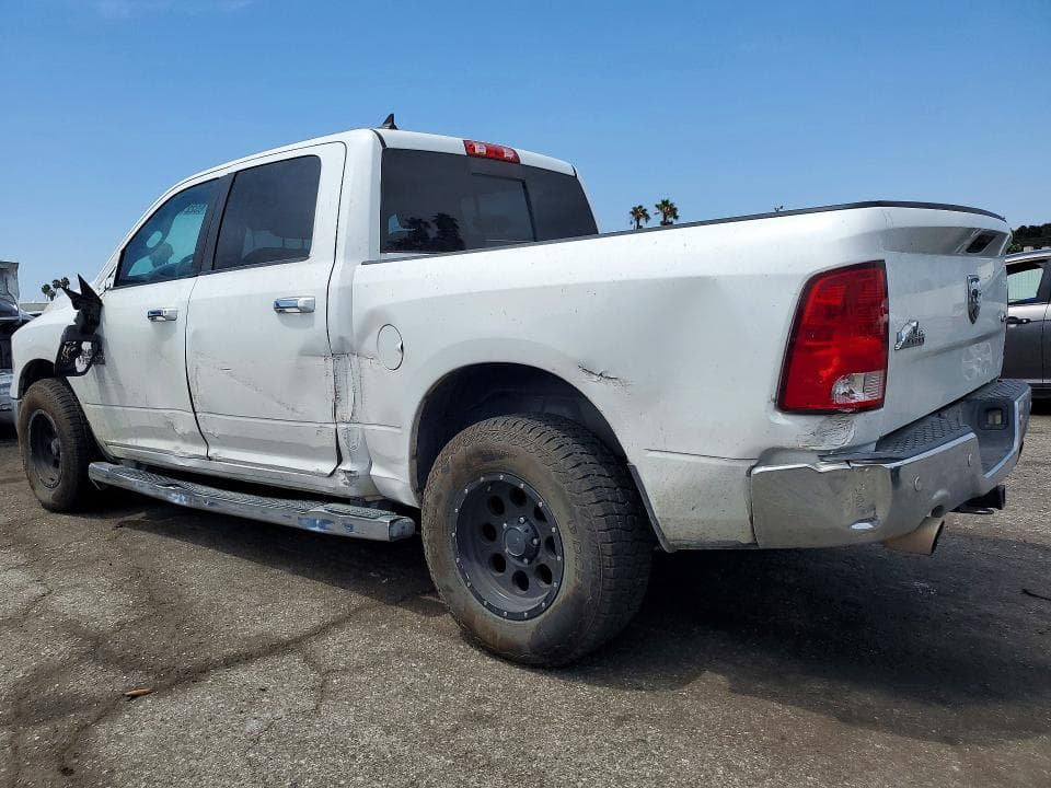 2017 RAM 1500 SLT 2
