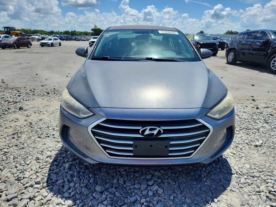 2018 HYUNDAI ELANTRA SE 5