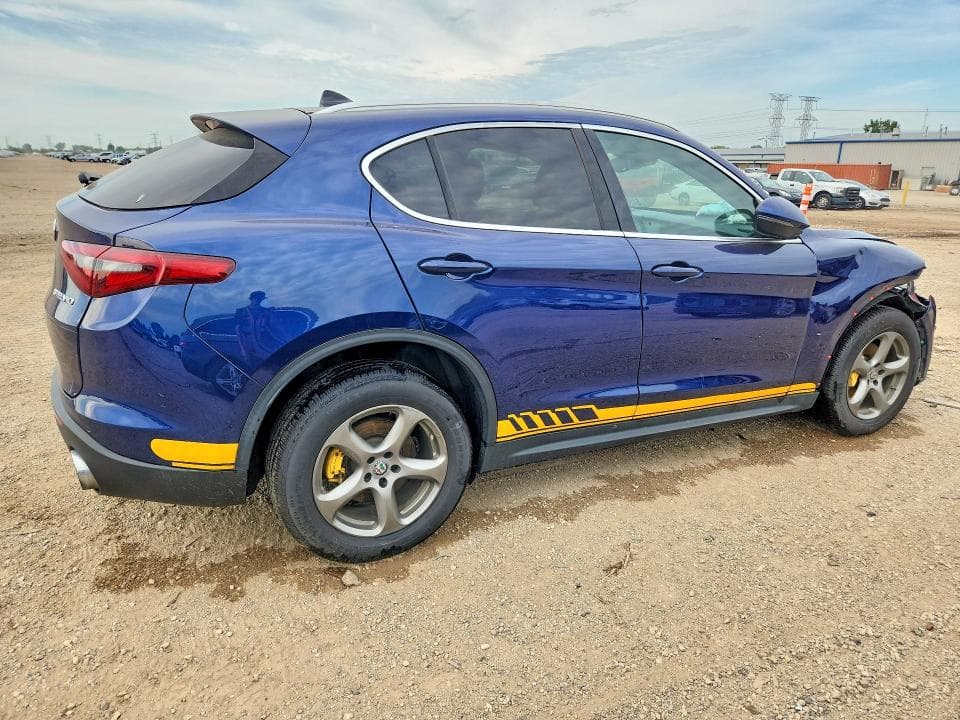 2018 ALFA ROMEO STELVIO 3