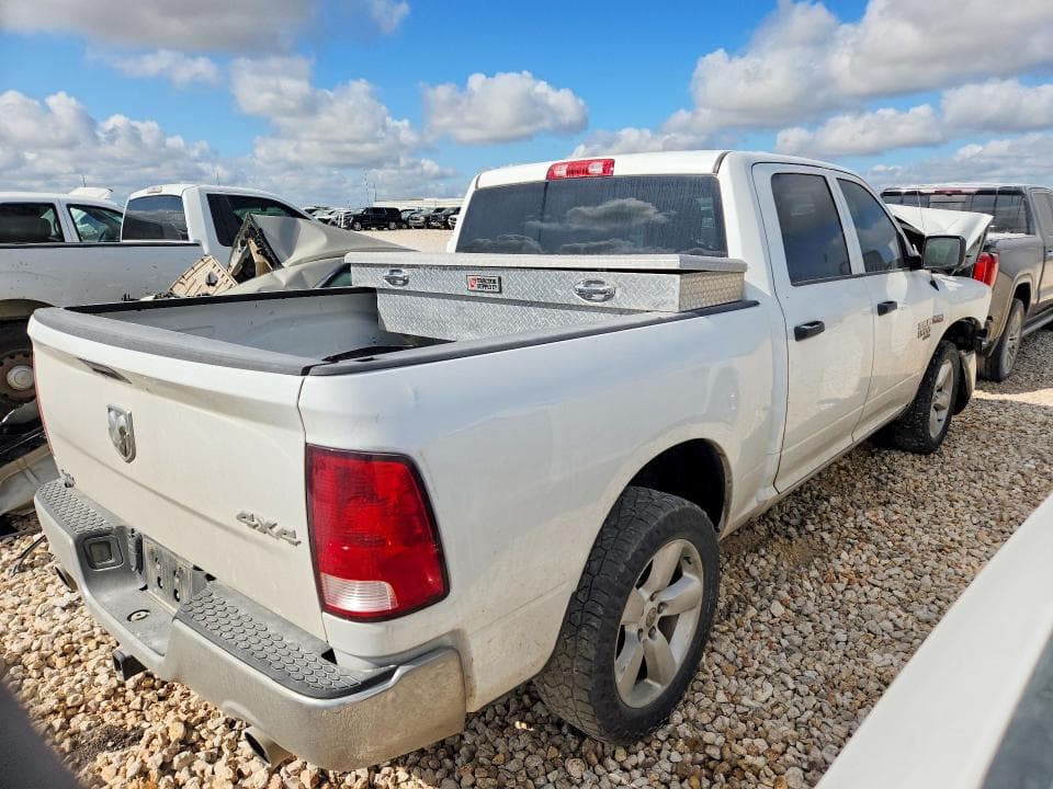2021 RAM 1500 CLASSIC TRADESMAN 3