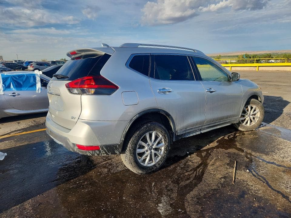2018 NISSAN ROGUE SV 3