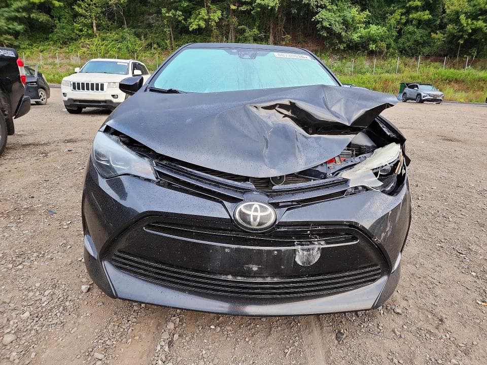 2018 TOYOTA COROLLA XLE 5