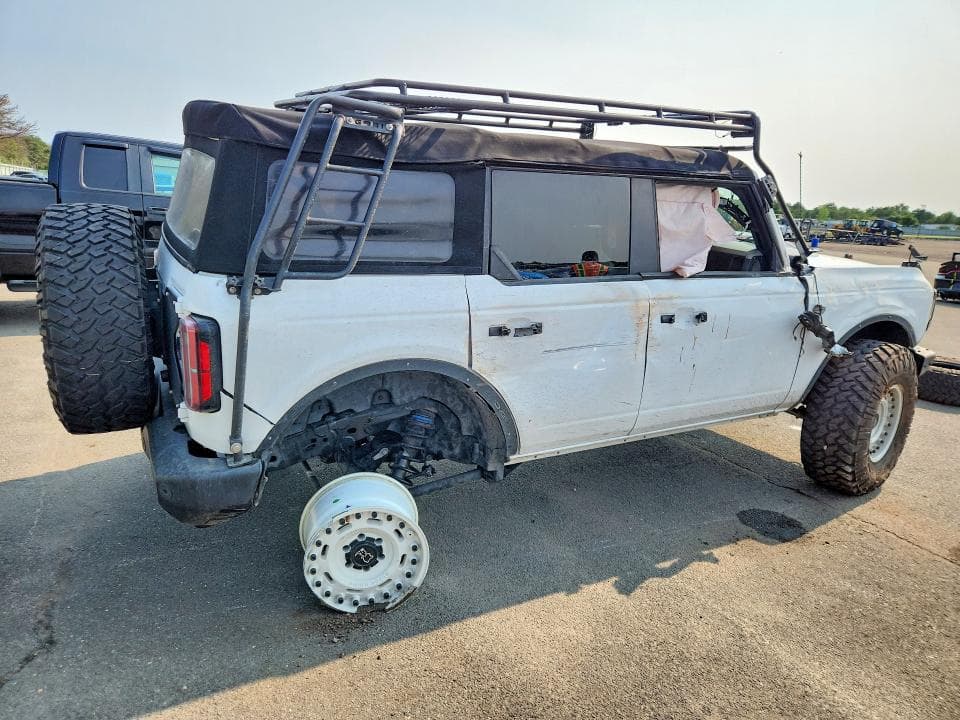2023 FORD BRONCO BASE 3