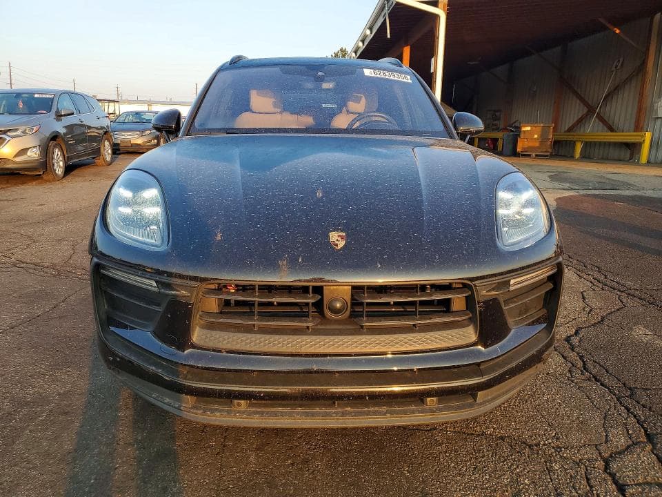 2024 PORSCHE MACAN BASE 5