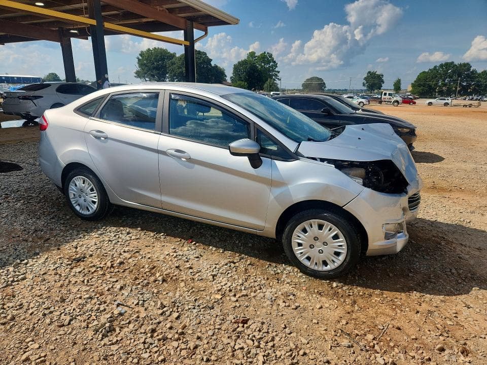 2019 FORD FIESTA S 4