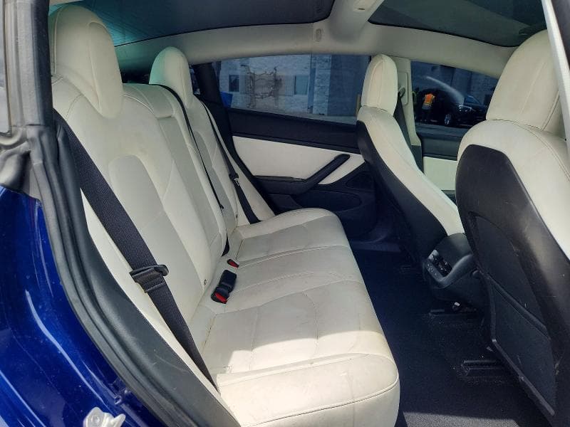 2018 TESLA MODEL 3 10