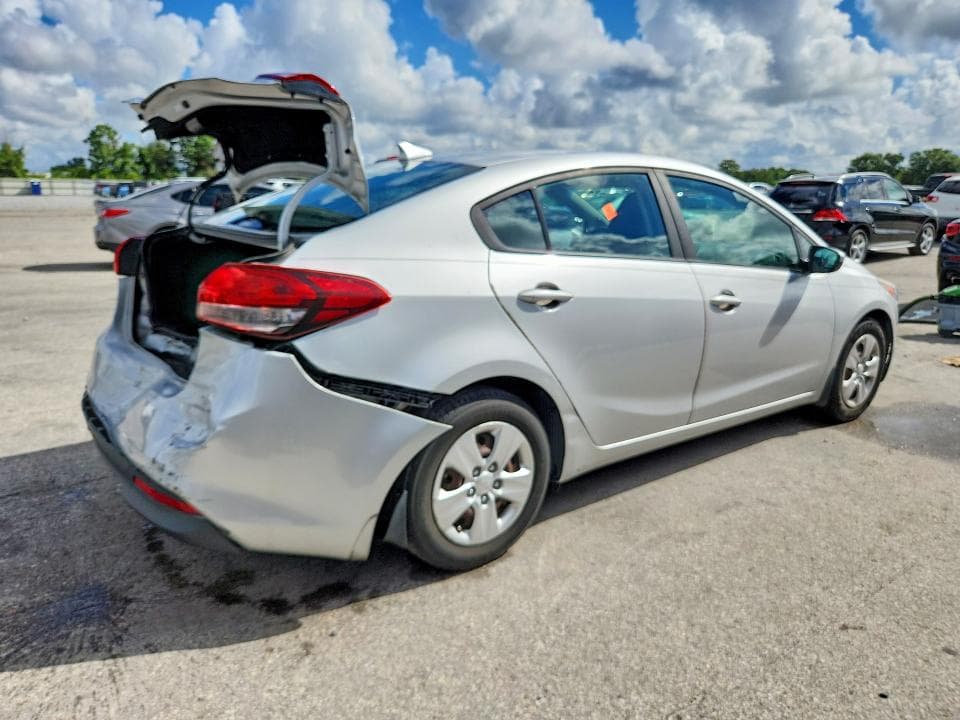 2018 KIA FORTE LX 3