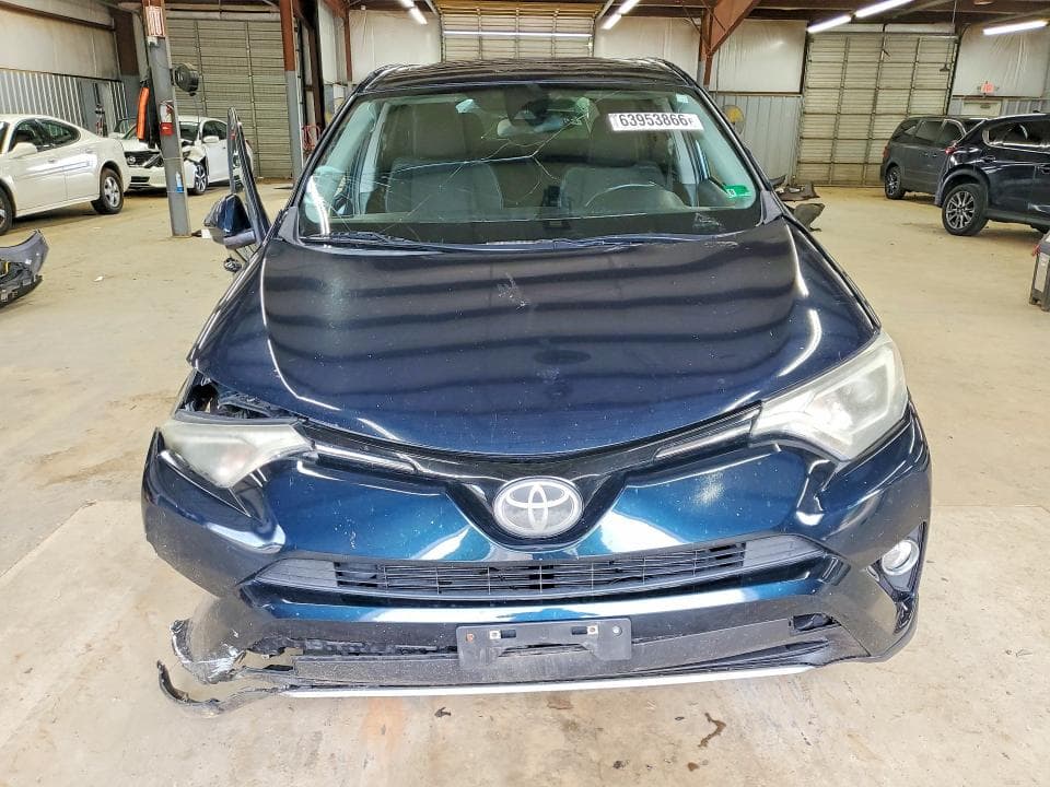 2018 TOYOTA RAV4 XLE 5