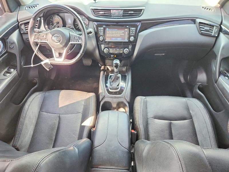 2017 NISSAN ROGUE SPORT SL 8
