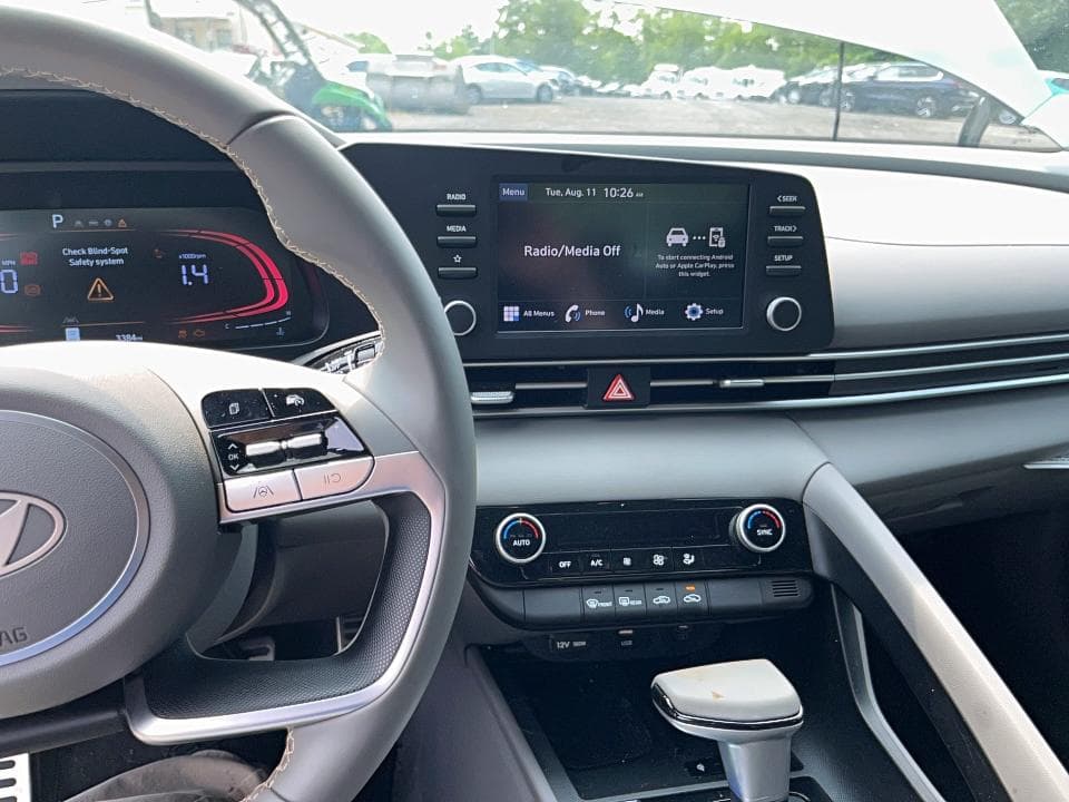 2025 HYUNDAI ELANTRA SEL SPORT 9